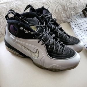 Nike 1/2 Cent Black & Silver